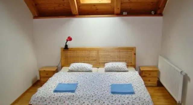 Pension Charlie, Boek Hotel Hotels in Orech met parkeren, Parkeren
