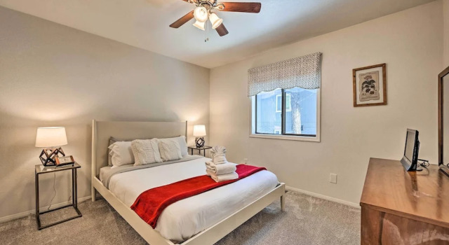 Cozy Flagstaff House, 3 Mi to Downtown & Nau!, Забронировать Дом для отпуска Флагстафф 