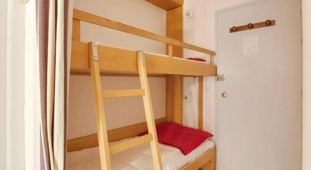 Appartement Cauterets, 1 pièce, 4 personnes - FR-1-401-24, Rezervasyon Daire Pyrenees National Park otoparklı oteller, Otopark