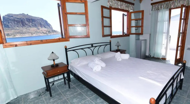 Номер Superior Antonakos Rooms