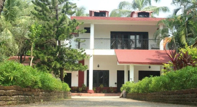LSQ Luxuria (Nagaon)