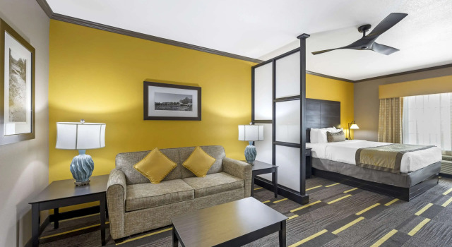 Двухместный люкс Best Western Plus Emerald Inn & Suites