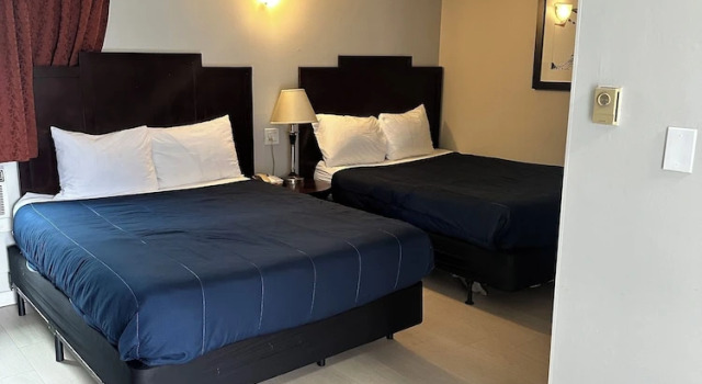Номер Standard Travelodge by Wyndham Langley