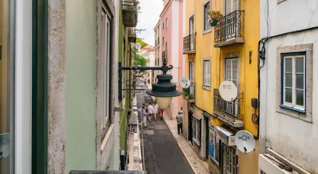 Central Minimalist 1-Bed Great To Explore Lisbon