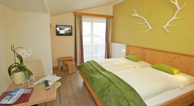 Трёхместный семейный номер Standard с балконом и с видом на горы Comfort Hotel Garni Landhaus Gitti