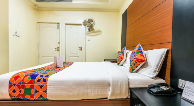 Номер Deluxe FabHotel Welcare Emerald