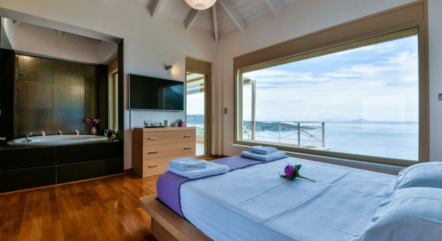 Willa Villa with Striking views over the infinity Pool