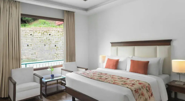 Люкс с 2 комнатами The Fern Surya Resort Dharampur, Kasauli Hills, Series by Marriott