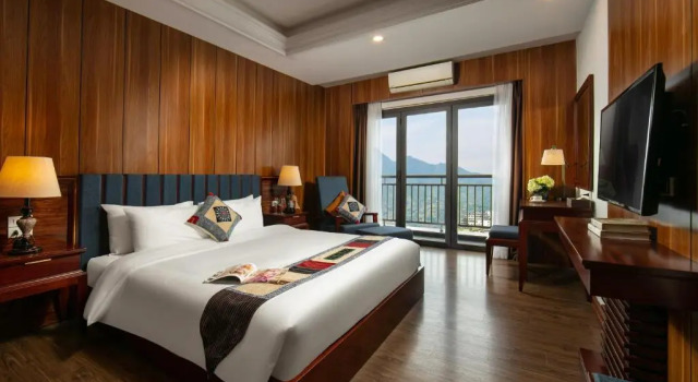 Номер Superior с видом на горы Bamboo Sapa Hotel