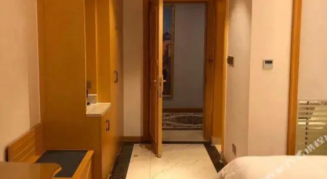 Двухместный люкс Deluxe с видом на улицу Vienna Hotel (Sihui Tianguangxu)