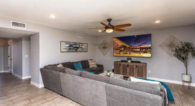 NEW - Havasunny Stay - Sleeps 16, Pool, Spa, Game Room, Fire Pit, Sunsets, Near Lake
