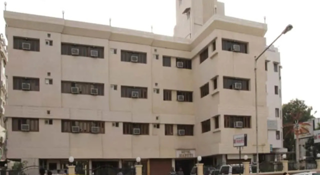 Maruti Hotel, Rezervovat Hotel Hotely v Gujarat s parkováním, Parkování
