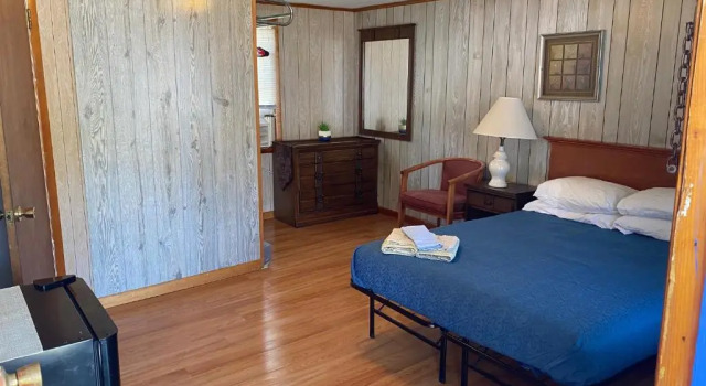Hillside Motel, Buchen Sie Motel  