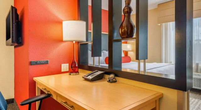 Люкс Cambria Hotel Ft Lauderdale, Airport South & Cruise Port