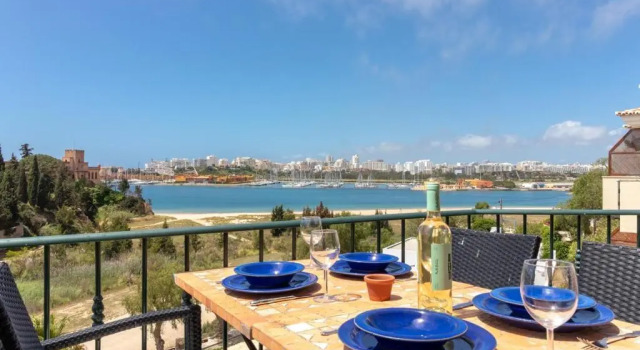 Коттедж Luxury Townhouse n10 - Front-line Sea views