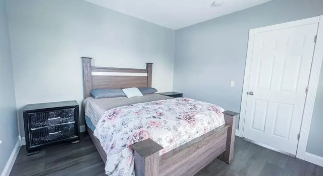 Коттедж Large 6Br, 2Ba Close To Niagara Falls