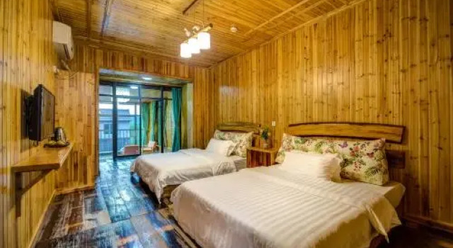 Yunzhongshanju Gesthouse, Boek Hotel Huzhou Zhejiang
