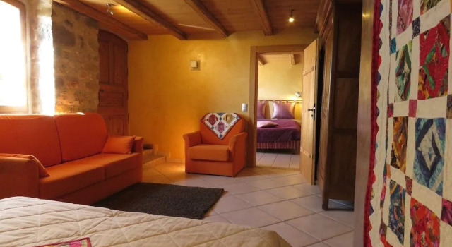 La Fontaine d'Argence, Book Hotel Hoteller i Rhône-Alps med parkering, Parkering