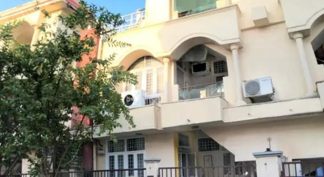 House 44 2BHK