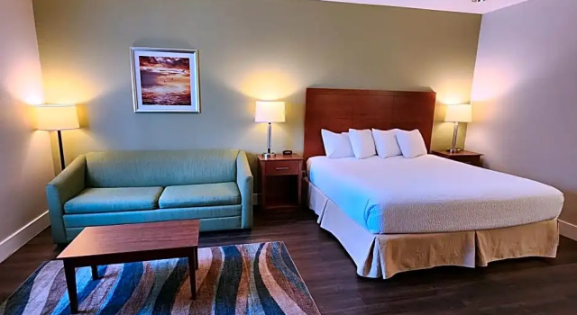 Семейный люкс Baymont by Wyndham Mackinaw City