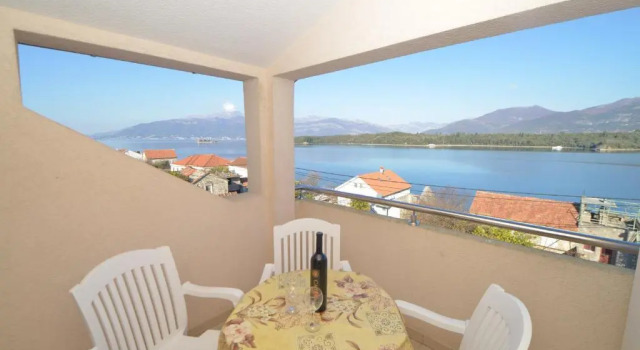 Apartments and Studios Jokić, Reserva ahora Apartamento Hoteles en Tivat County con aparcamiento, Aparcamiento
