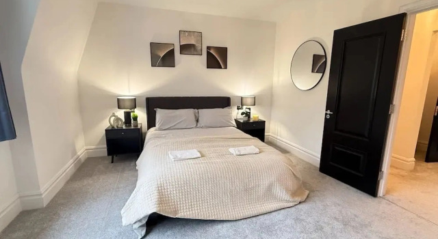Beautiful 5 Bed House - Close to Windsor Castle, Book Feriehus Windsor Berkshire