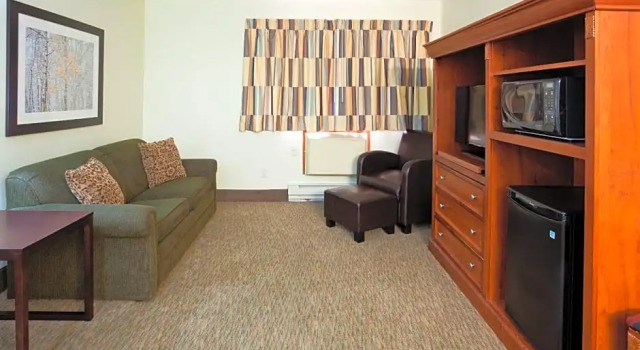 Полулюкс Fargo Inn and Suites