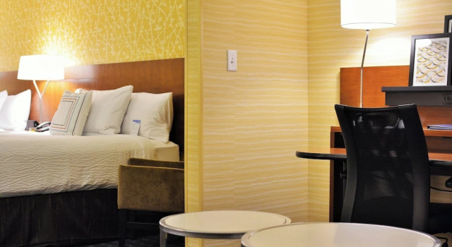 Студия Fairfield Inn & Suites Omaha Northwest