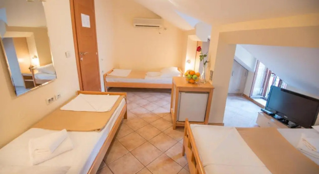 Трёхместный номер Standard Hotel Rendez Vous