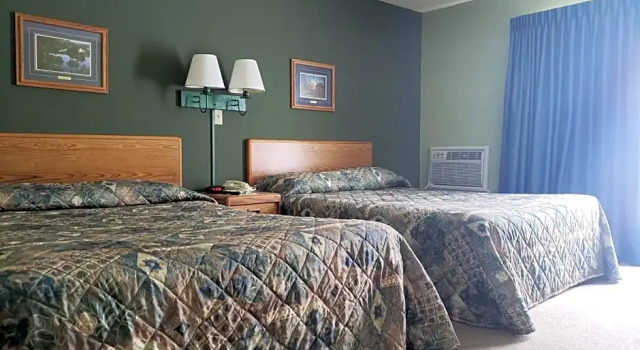 Четырёхместный номер Standard с видом на город Harbor Lights Lodge