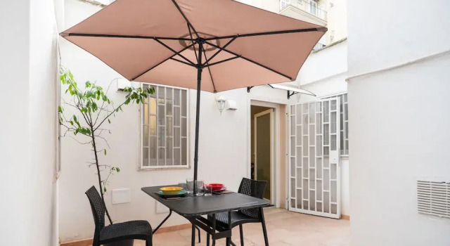 Secret House by Wonderful Italy, Забронировать Апартаменты/квартира Отели в центре Бари, в центре