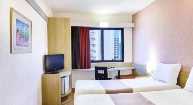 Двухместные апартаменты Standard ibis Taubate