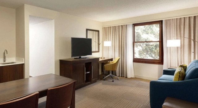 Двухместный люкс Hampton Inn and Suites Springdale