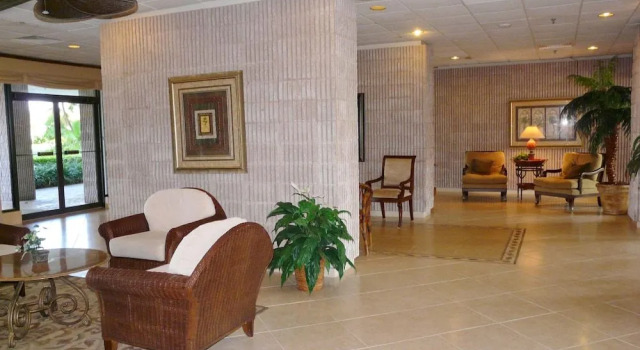 South Seas Tower 1-307, Забронировать Отель Отели в центре Марко-Айленд, в центре, Парковка