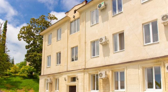 Kholodnaia Rechka Sanatorium — Reprua Building, Reserva ahora Hotel Bagripsh. Gagra District, cerca de Solnechny Resort Beach