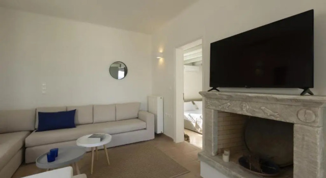 Stunning Beachfront 3BR Villa that has it ALL, Prenota Villa Ambelas Paro