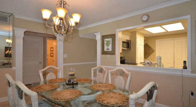 Shoreline 1065 Condo by RedAwning, Varaa Huoneisto Destin Emerald Coast