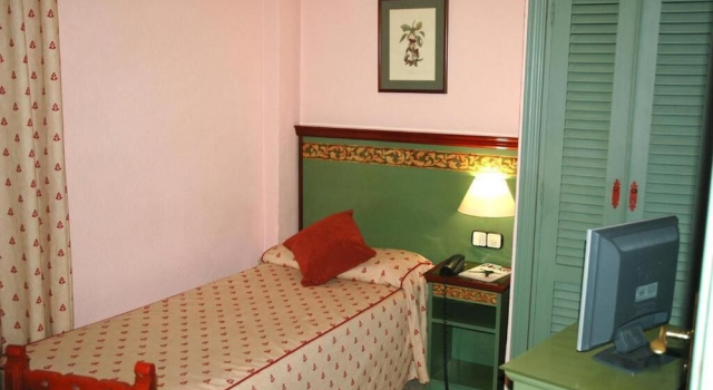 GL Hotel Logasasanti, Buchen Sie Hotel Andújar 