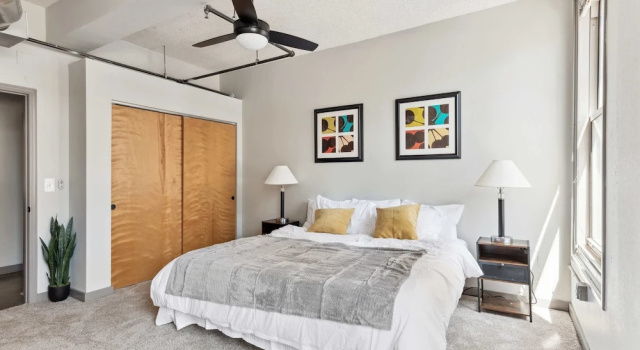 Апартаменты Comfort Spacious 2BR Downtown Retreat