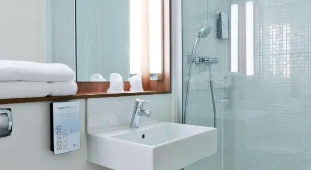 Номер Standard Hotel Campanile Saint Etienne Centre - Villars