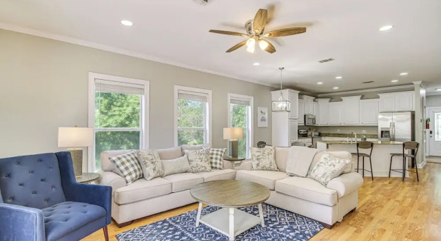 Апартаменты Bright Biloxi Condo: Walk to the Beach!