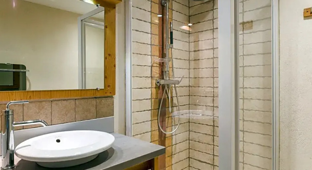 Семейный номер Standard Chalet-Hôtel Le Beausoleil, The Originals Relais