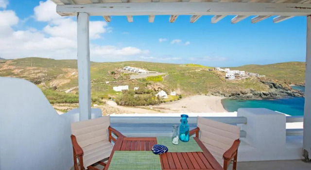 Апартаменты Superior Beachfront Apartment 1 with view to the Aegean Sea