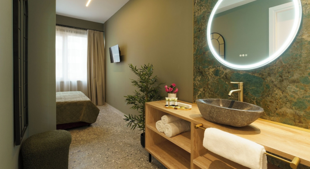 Номер Deluxe Ernest Suites Psiri