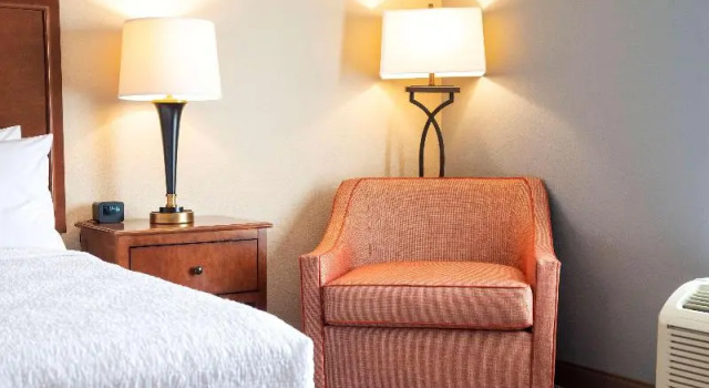 Шестиместный номер Standard Hampton Inn & Suites Jacksonville
