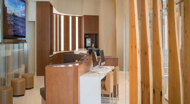 Global Luxury Suites at Metropolitan North, Забронировать Отель Отели Арлингтон с бассейном, рядом с The Fashion Centre at Pentagon City, Бассейн