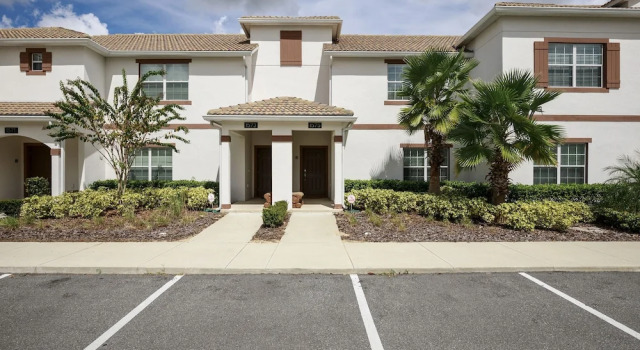Champions Gate 1575 - Four Bedroom Townhome, Book Hotel Hoteller i Four Corners med pool, Swimmingpool