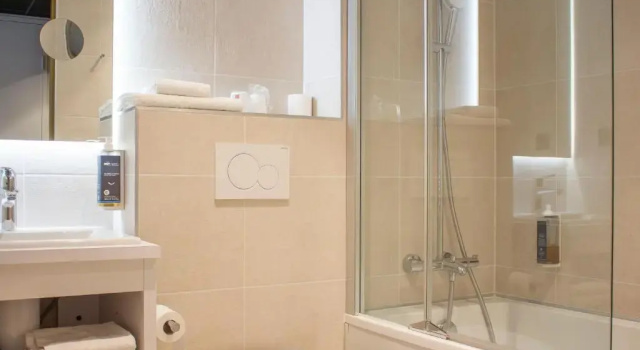 Двухместный номер Standard Brit Hotel Bordeaux Aéroport - Le Soretel