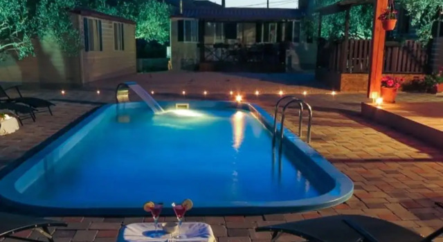 Апартаменты Captivating Holiday Home in Pakostane With Swimming Pool