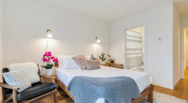Коттедж с 2 комнатами 2BR 2BA The Ballard Modish Seattle Location With Rooftop View